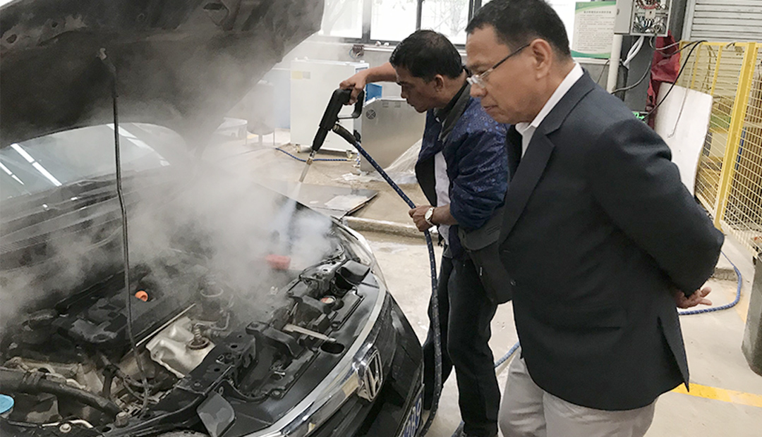 無需排隊洗車店，擁有洗車消毒蒸汽發(fā)生器自己在家就能進行洗車方便快捷